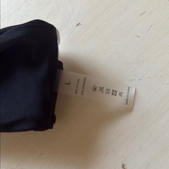 *NWT - YONIQUE 2 PIECE BLACK SWIMSUIT - Picture 6 of 7
